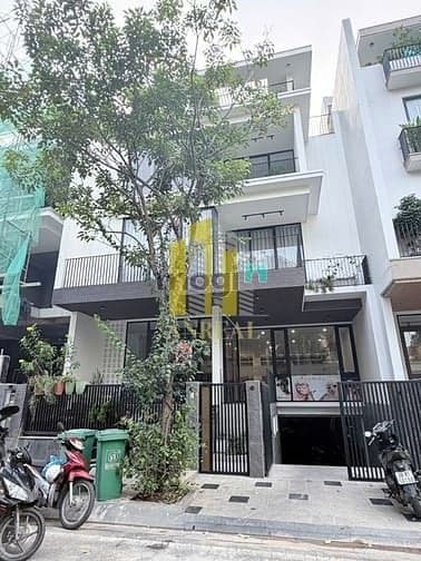 Biệt Thự Bát Nàn Hầm 3 Lầu Sàn Trống - Thang Máy Giá 95 Triệu - Mogi.vn TPHCM