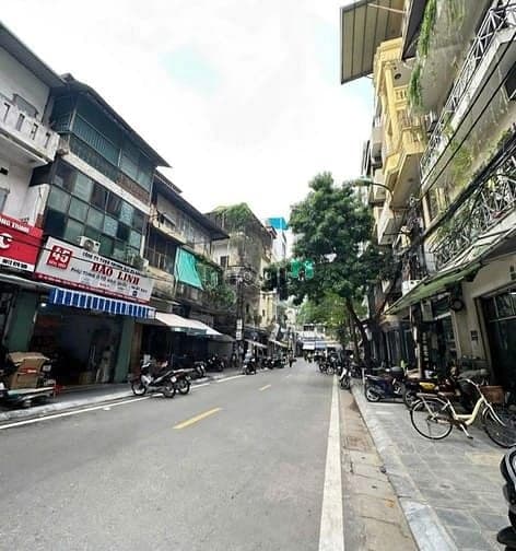 Bán mặt phố Đồng Nhân | 34m2 x 4 tầng | MT 3.4m | Giá chỉ 16.5 tỷ