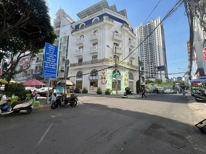 Bán Toà nhà 8 tầng góc 2 mặt tiền nội bộ khu 283 CMT8 Quận 10 siêu đẹp