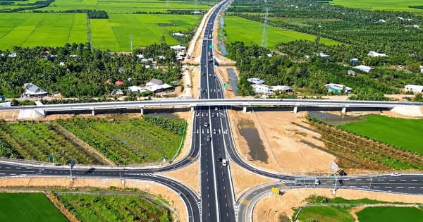 Tạm đóng cao tốc Mỹ Thuận - Cần Thơ một số khung giờ để lắp dầm cầu vượt