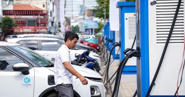 Hạ tầng trạm sạc xe điện tăng trưởng n&oacute;ng, Bộ C&ocirc;ng thương x&acirc;y dựng quy chuẩn an to&agrave;n