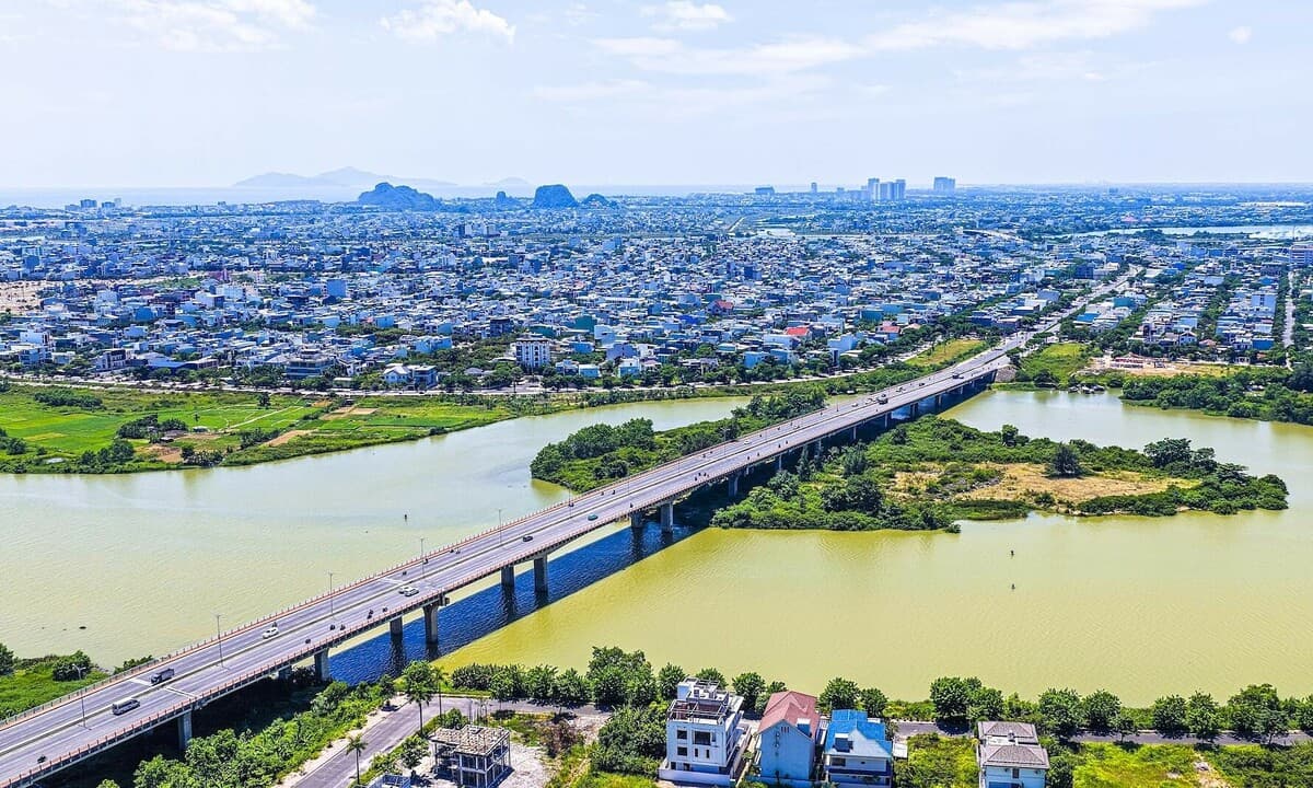 Hạ tầng giao thông, dịch vụ thúc đẩy địa ốc Nam Đà Nẵng