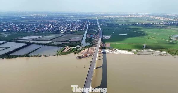 Cận cảnh cầu 1.600 tỷ nối khu thương mại tự do với cảng Nam Đồ Sơn