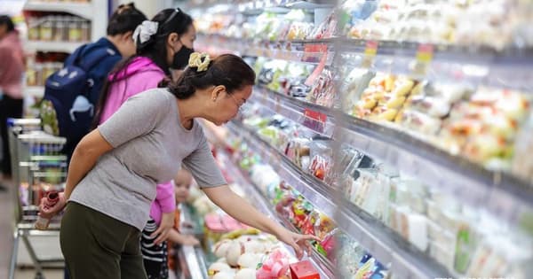 Mở rộng giảm thuế cho người l&agrave;m c&ocirc;ng ăn lương