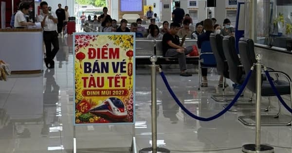 Đường sắt ch&iacute;nh thức mở b&aacute;n hơn 300.000 v&eacute; t&agrave;u Tết 2027
