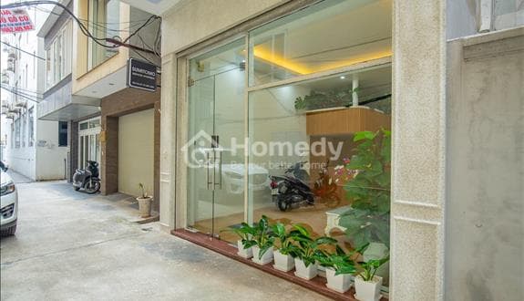 Tòa nhà cho thuê căn hộ dịch vụ khu vực phố Nhật, phố Linh Lang