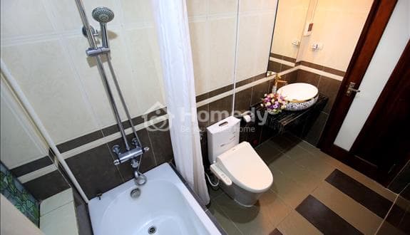 Tòa nhà Sumitomo cho thuê căn hộ dịch vụ 1 ngủ 55m2 tại Đào Tấn gần Lotte