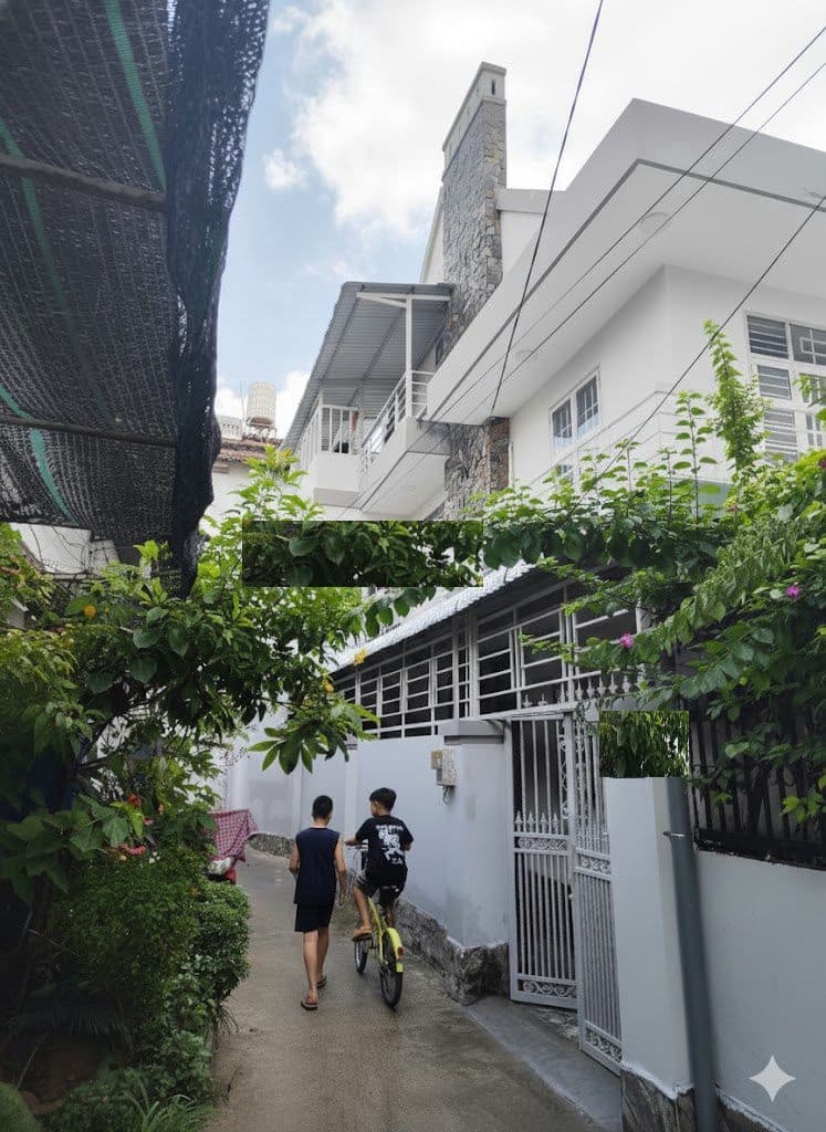 Cho thuê VIILA KHU BÊN SÔNG 2PN TRÊT 1 LAU ST CÁCH PHẠM VĂN ĐỒNG 200M GIÁ CHỈ 16TR