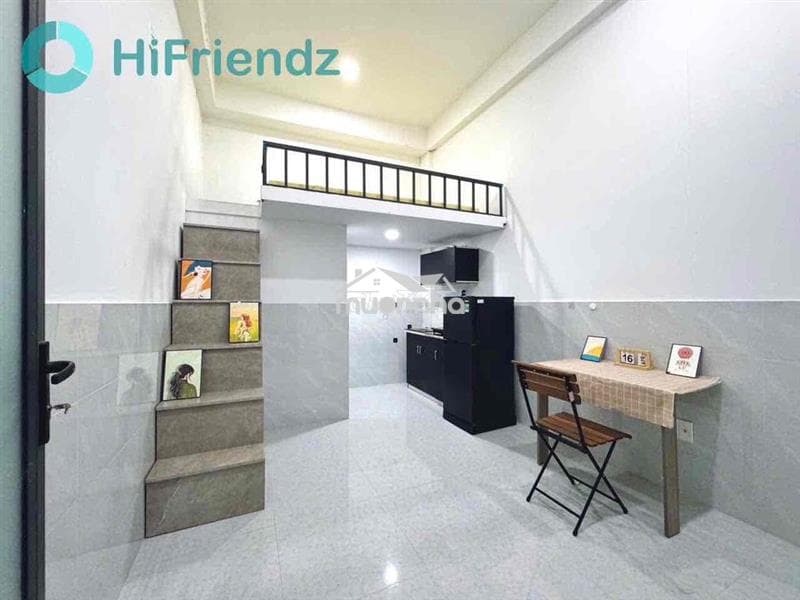 Cho thuê căn hộ chung cư duplex sẵn nội thất gần đầm sen và sân vận động phú thọ