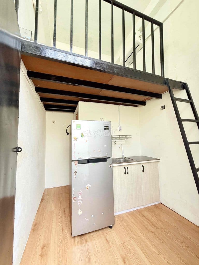 phòng full nội thất gần kcx UFM gác cao có ban công q7 - Ảnh 2