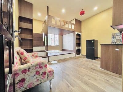 Cho thuê nhà 583 Vũ Tông Phan, full đồ, ban công thoáng, ô tô vào