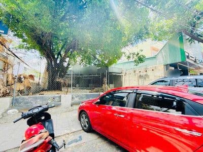 CHO THUÊ MẶT BẰNG (ngang 13,5m) (full thổ cư) - MT NGUYỄN ÁI QUỐC