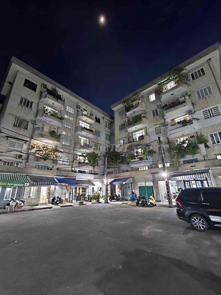 căn hộ mặt tiền đường Thống Nhất- Luỹ Bán Bích