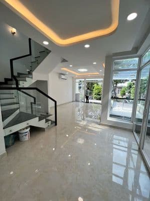 CHO THUÊ NHÀ NGUYÊN CĂN LÀM VP HOẶC NHÀ FULL NỘI THẤT CAO CẤP ĐỂ Ở