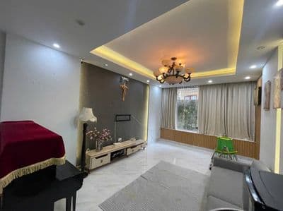 Cho thuê nhà khu phân lô Văn Cao, DT: 70m2, 3 p.ngủ full đồ.