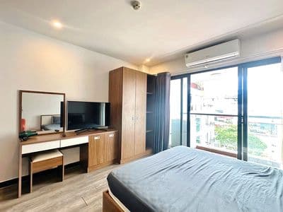 Studio siêu rộng ô tô đỗ cửa đi ra hồ Tây 50m, full nt, nhận nc ngoài!