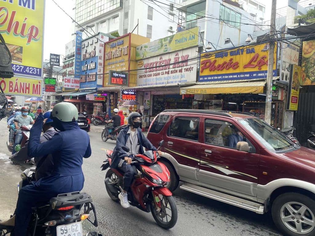 Mặt tiền kinh doanh sầm uất Tân kỳ Tân Quý