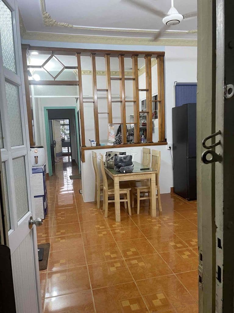 Chung Cư Thanh Niên đường bàu cát 2 gần MN Bàu Cát