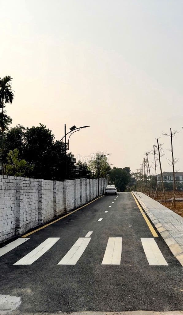 LÔ GÓC 2 MẶT TIỀN - TRỤC CHÍNH KINH DOANH - GIỮA ĐH QUỐC GIA & ĐH FPT - Ảnh 2