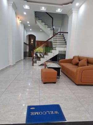 SHR RẺ NHẤT Q12 1 TRỆT 3 LẦU HẺM XE HƠI