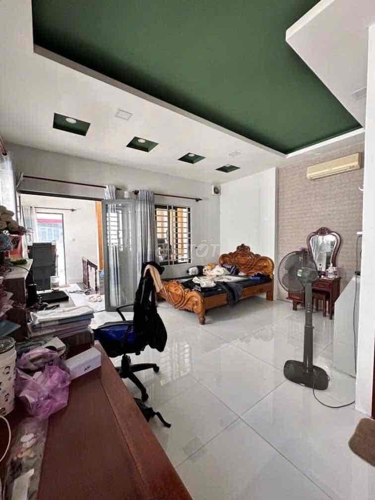 NHÀ 3 TẦNG CĂN GÓC 2 MẶT MẶT TIỀN KINH DOANH GẦN HOÀNG DIỆU 2 - Ảnh 3