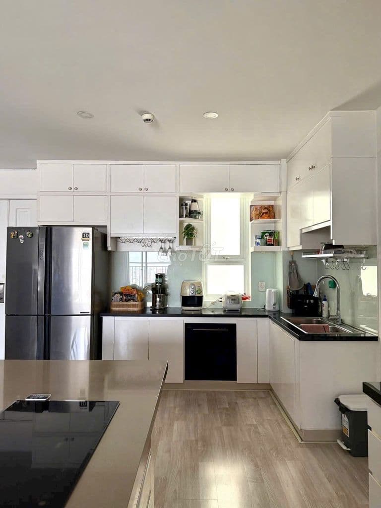 Bán căn hộ CC tại Screc Tower, giá chỉ 3,6 tỷ, 60m2, 1PN, 1WC Q3 HCM.