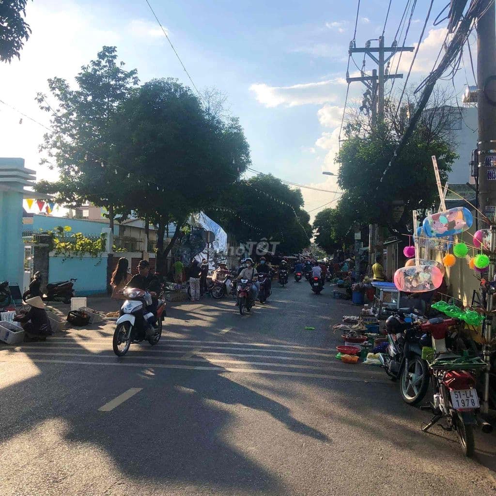 Đất thổ cư hơn 500m2 mặt tiền đường 154 P.Tân Phú, Q.9 TP.Hồ Chí Minh