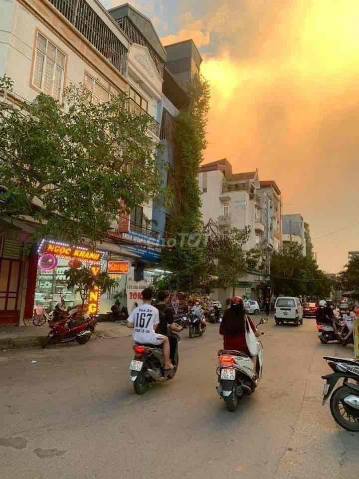 SÁT VÁCH-NGÔ THI NHẬM-HÀ ĐÔNG-Chỉ Hơn 9 tỷ-Diện Tich 60m2-Mặt tiền 4,5 - Ảnh 2