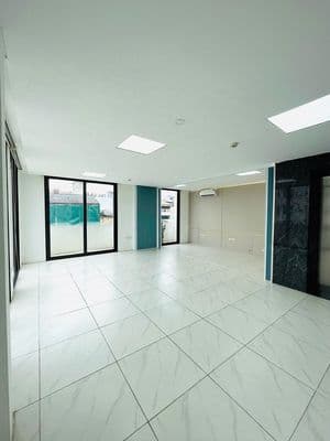 Chính chủ cần cho thuê sàn 60m2 lô góc mặt phố Hoàng Quốc Việt giá tốt