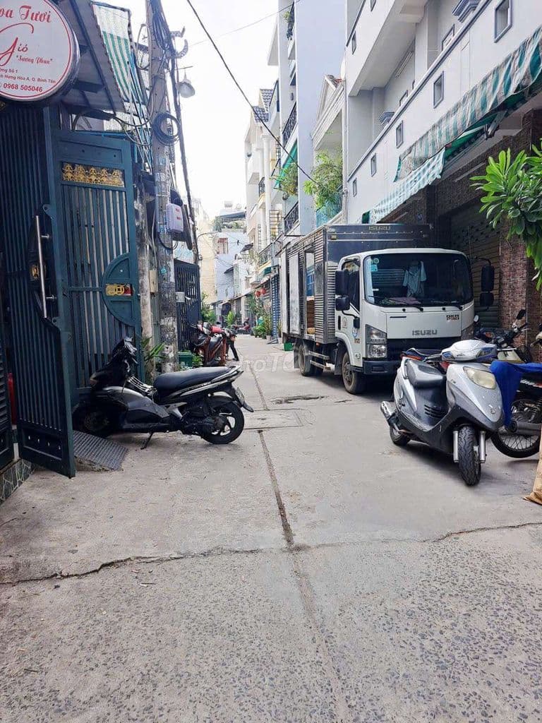 🏡 dưới 3 tỏi – nhà 3 tầng góc 2 mặt hẻm – xe tải đậu cửa