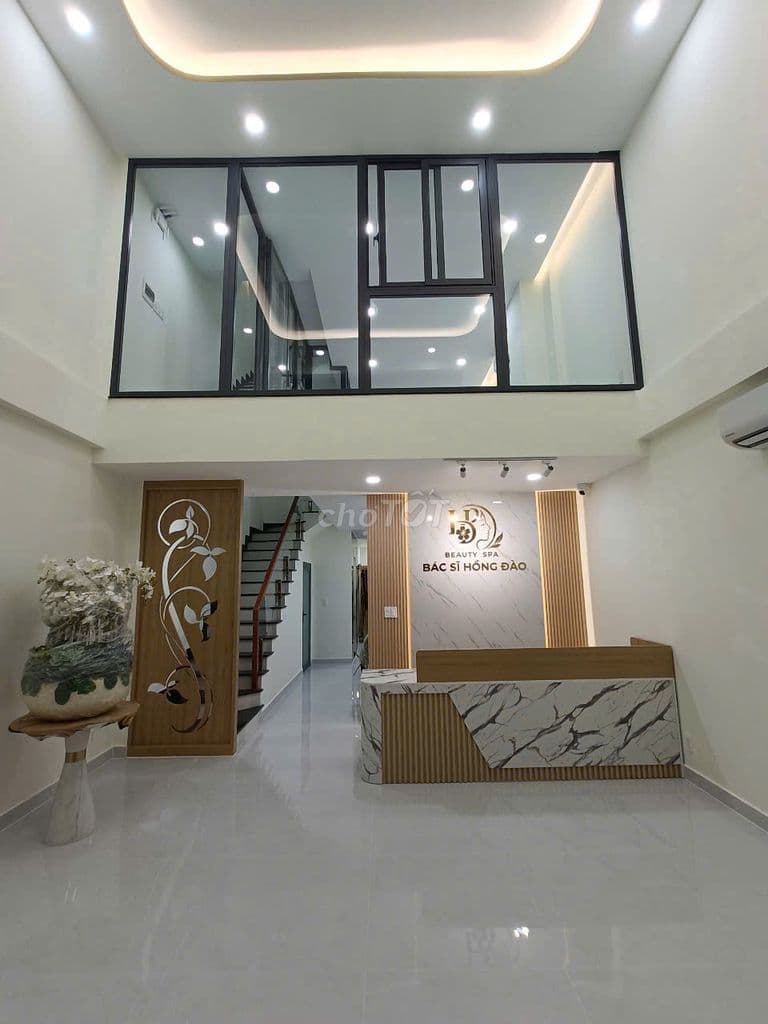 Shophouse MT Song Hành 1 trệt 4 lầu, có thang máy, Giá: 45tr/tháng