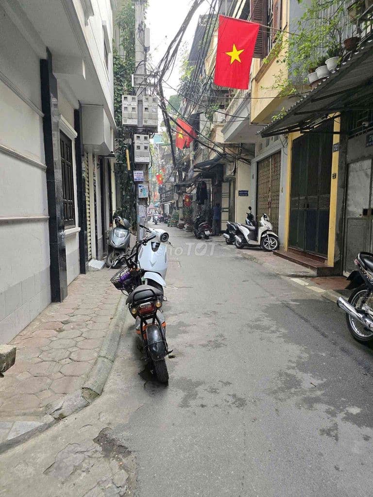 Chính chủ bán nhà Hào Nam,Đống Đa - 20m2 - ngõ nông,rộng - 4,3 tỷ