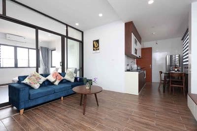 Cho thuê CHDV đầy đủ đồ 02 ngủ ở vị trí cực kỳ đắc địa Hồ Tây