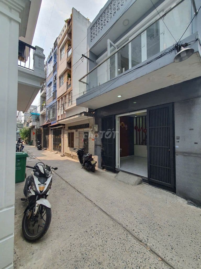 🏡nhà hxh tân hương (4.5 x 8m), Nhà 1 lầu, 2pn 2tolet, Giá chỉ 4.65