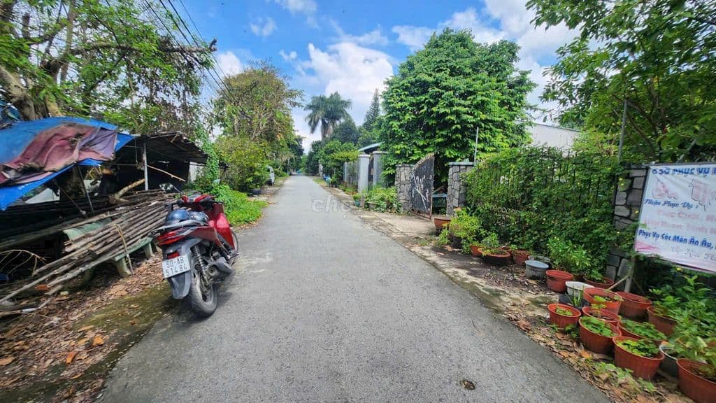 CÒN *** LÔ ĐẤT XÃ TÂN THÔNG HỘI, 188m2, SHR, 850TR