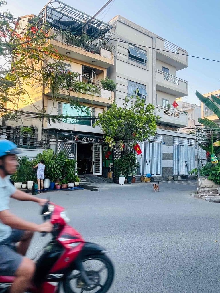 NHÀ CẤP 4 GÓC 3 MẶT TIỀN HẺM XE TẢI THÔNG NGAY LÝ TẾ XUYÊN -NỞ HẬU NHẸ - Ảnh 3