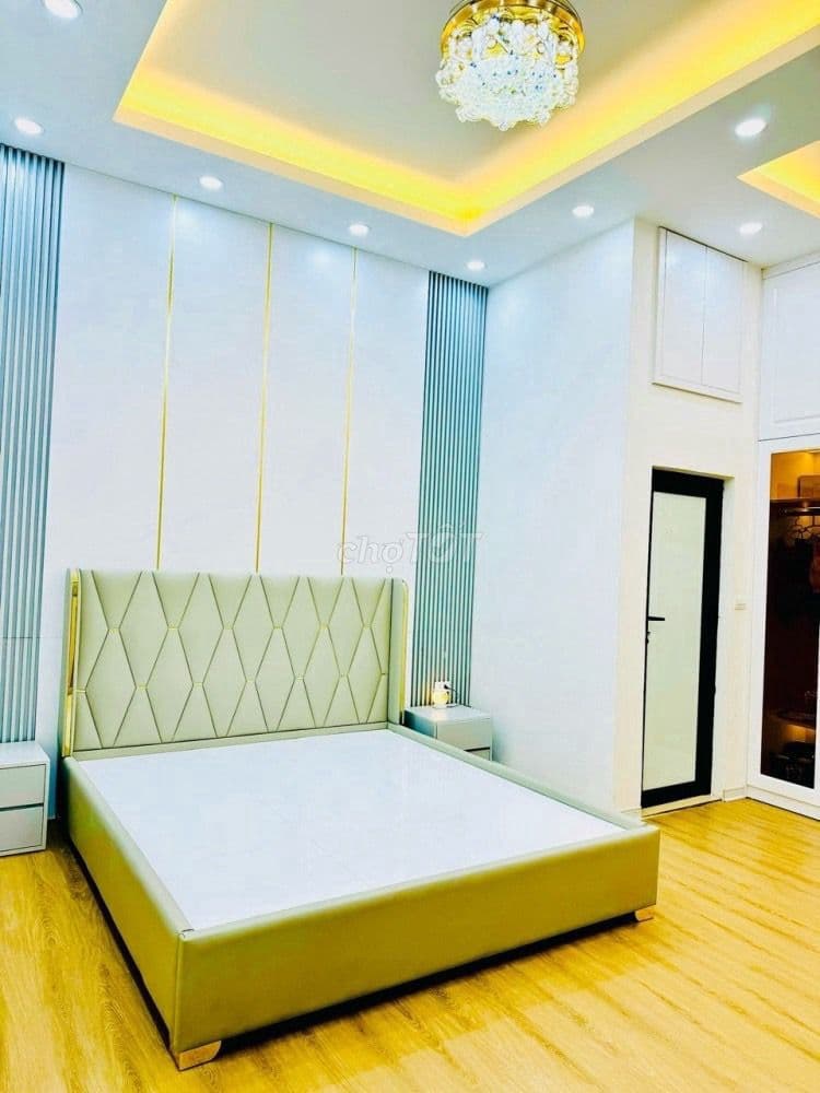 Oto đỗ cổng - Vip Đống Đa- full nội thất hoàng gia - 45m 6T giá 12.2ty - Ảnh 2