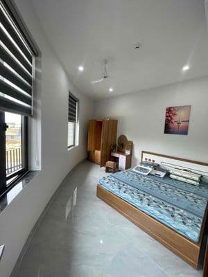 Căn hộ 1 phòng ngủ. 45m2. cách bãi biển 500 mét. ban công dài và rộng