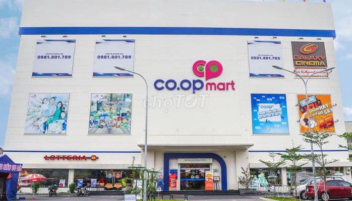 Cần sang lại cửa hàng đồ chơi trong siêu thị Coop mart Quận 7