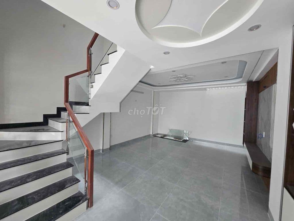 🔥 XE HƠI NGỦ TRONG NHÀ MỚI 4 TẦNG Ở NGAY HẺM XE TẢI THÔNG - Ảnh 2