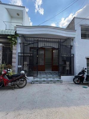 Nhà 2 phòng rộng Hẻm Cmt8