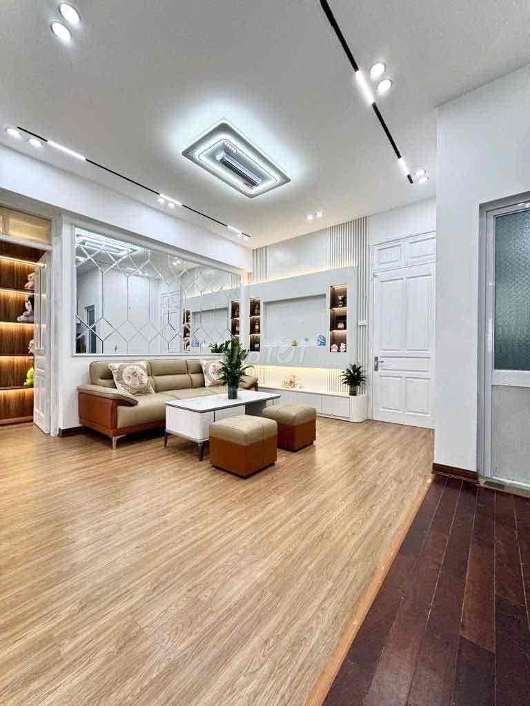 HÓT!!! CĂN HỘ CÓ SỔ ĐỎ_CHÙA BỘC_PHẠM NGỌC THẠCH_ĐỐNG ĐA