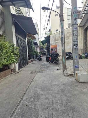 Hẻm xe hơi Dương Văn Dương 4x13m cấp4 giá 4.9 tỷ tl