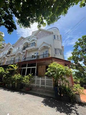 nhà khu biệt Nguyễn oanh hẻm ce tải quay đầu