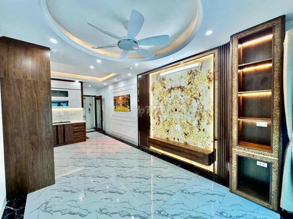 Thang máy, VF3 vào nhà, Kim Ngưu giảm sâu 46m x5T chỉ 10.5 tỷ - Ảnh 3