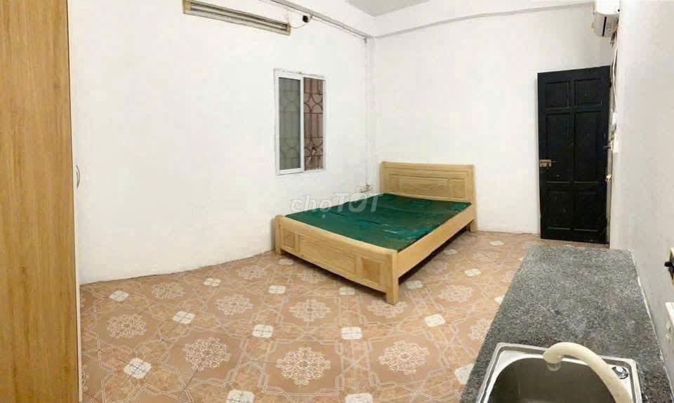 Nhà mình có 2 toà phòng 110 Trần duy hưng và ngõ 103 pháo đài láng - Ảnh 2