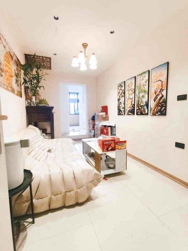 Bán nhà TT Nguyễn Trãi, 3PN full nội thất,2 thoáng, ô tô tránh,70m2