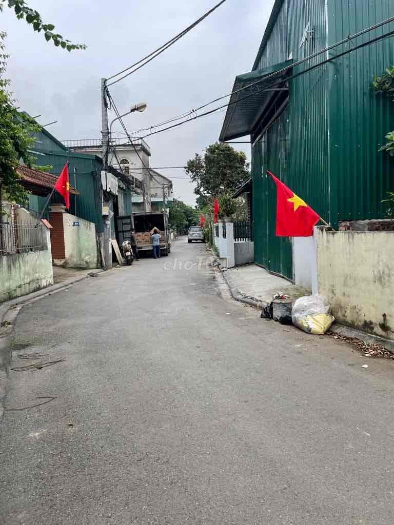 Ngõ nông- Ô tô- giá tốt- chủ nhiệt bán