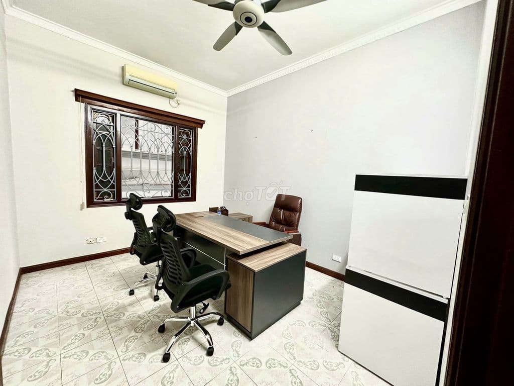 Cho thuê văn phòng Nguyễn Chí Thanh 80m2 14tr chia sẵn 2 phòng lô góc - Ảnh 3