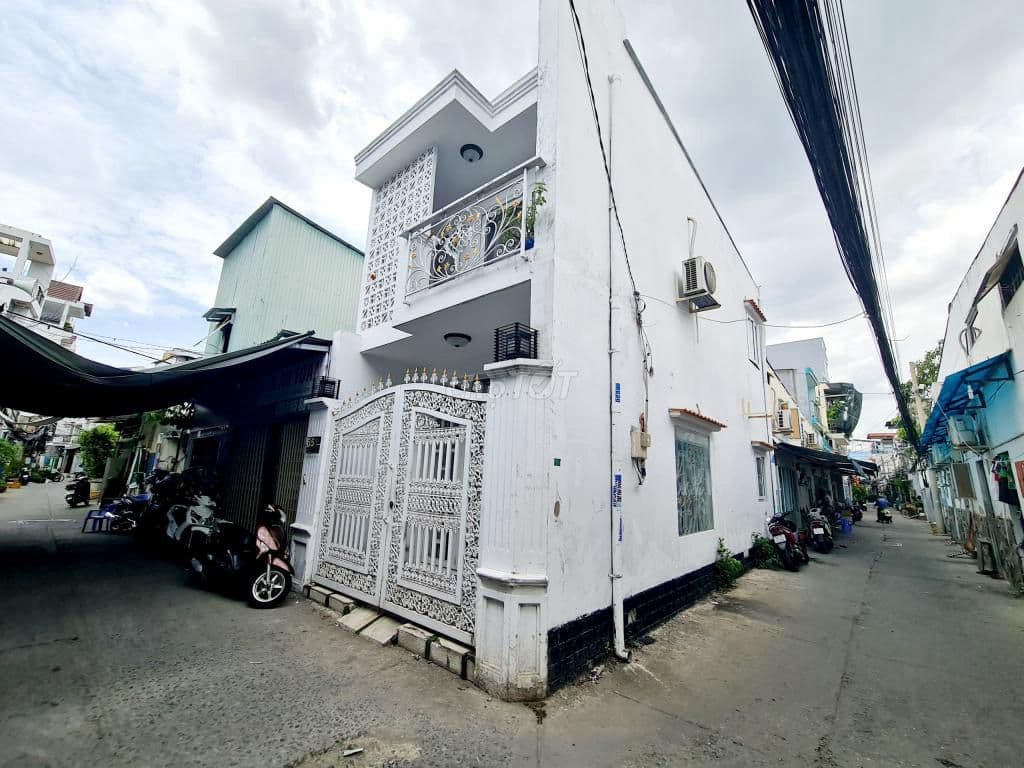 Nhà Góc 2 Mặt Tiền Hẻm 4m Đường Nguyễn Biểu- Quận 5. DT {3,3 x11) 72m2